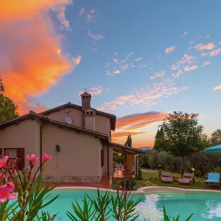 Gorgeous In Casenove With Swimming Pool Willa Spoleto